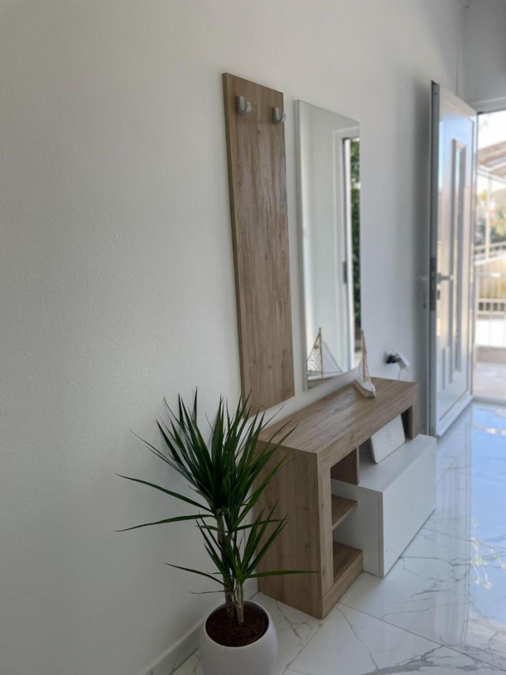 Vinišće Apartments Paz מראה חיצוני תמונה
