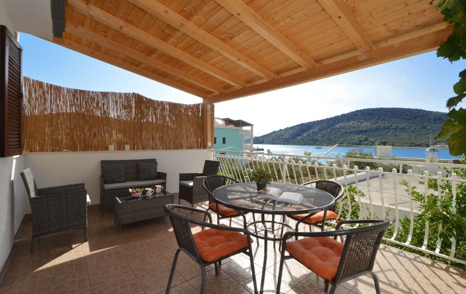 Vinišće Apartments Paz מראה חיצוני תמונה