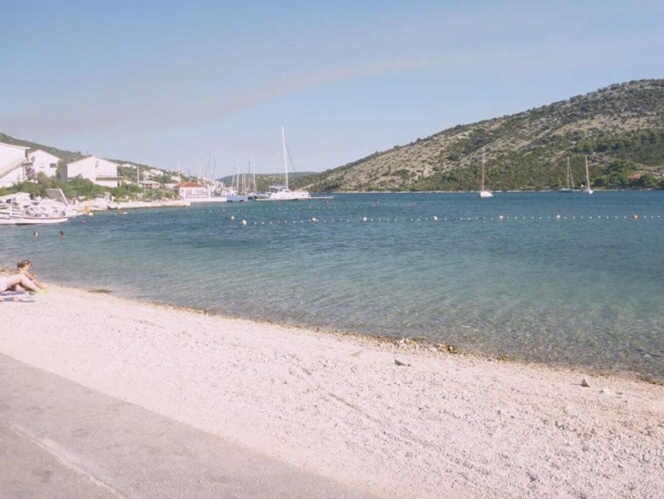 Vinišće Apartments Paz מראה חיצוני תמונה