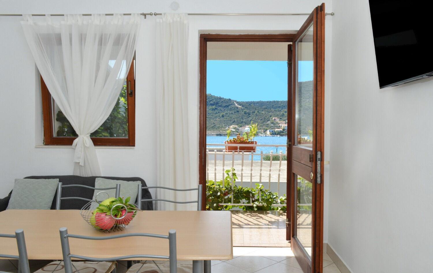 Vinišće Apartments Paz מראה חיצוני תמונה